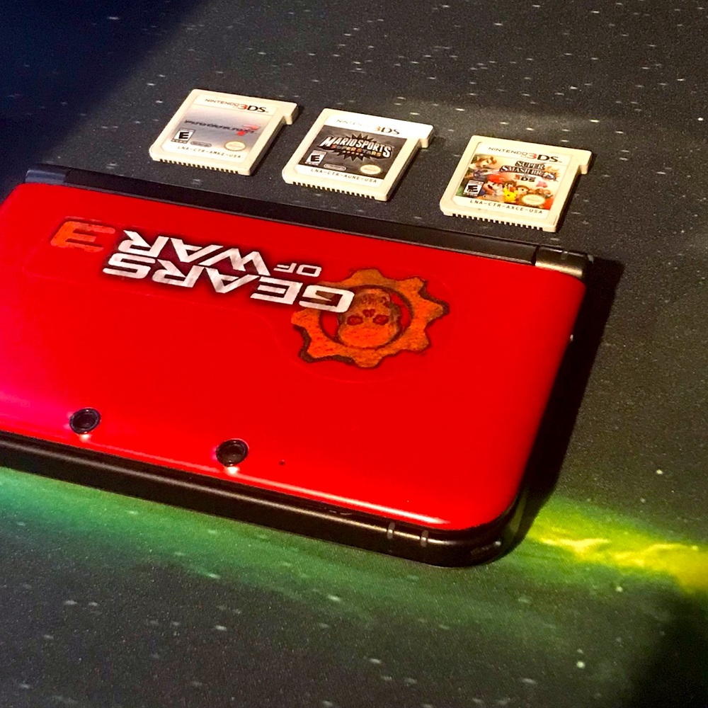 Red Nintendo 3Ds XL with 3 games!